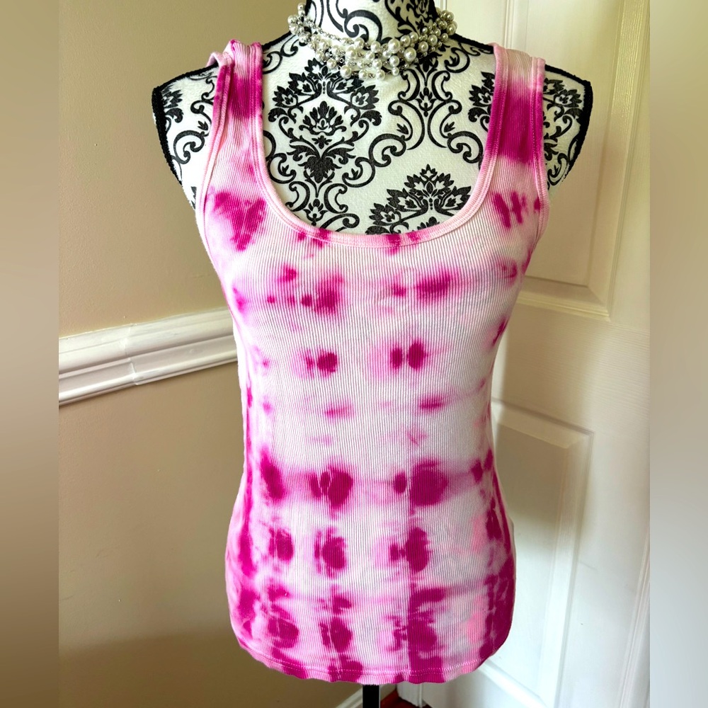 Hand dyed, hot pink & white, womens tank, size Med (8/10)
